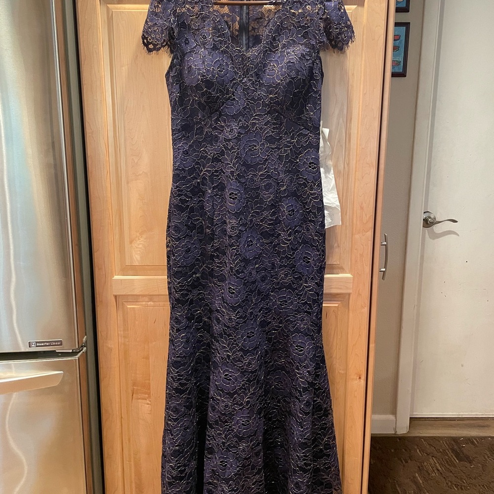 Elegant Lace Evening Gown - Purple